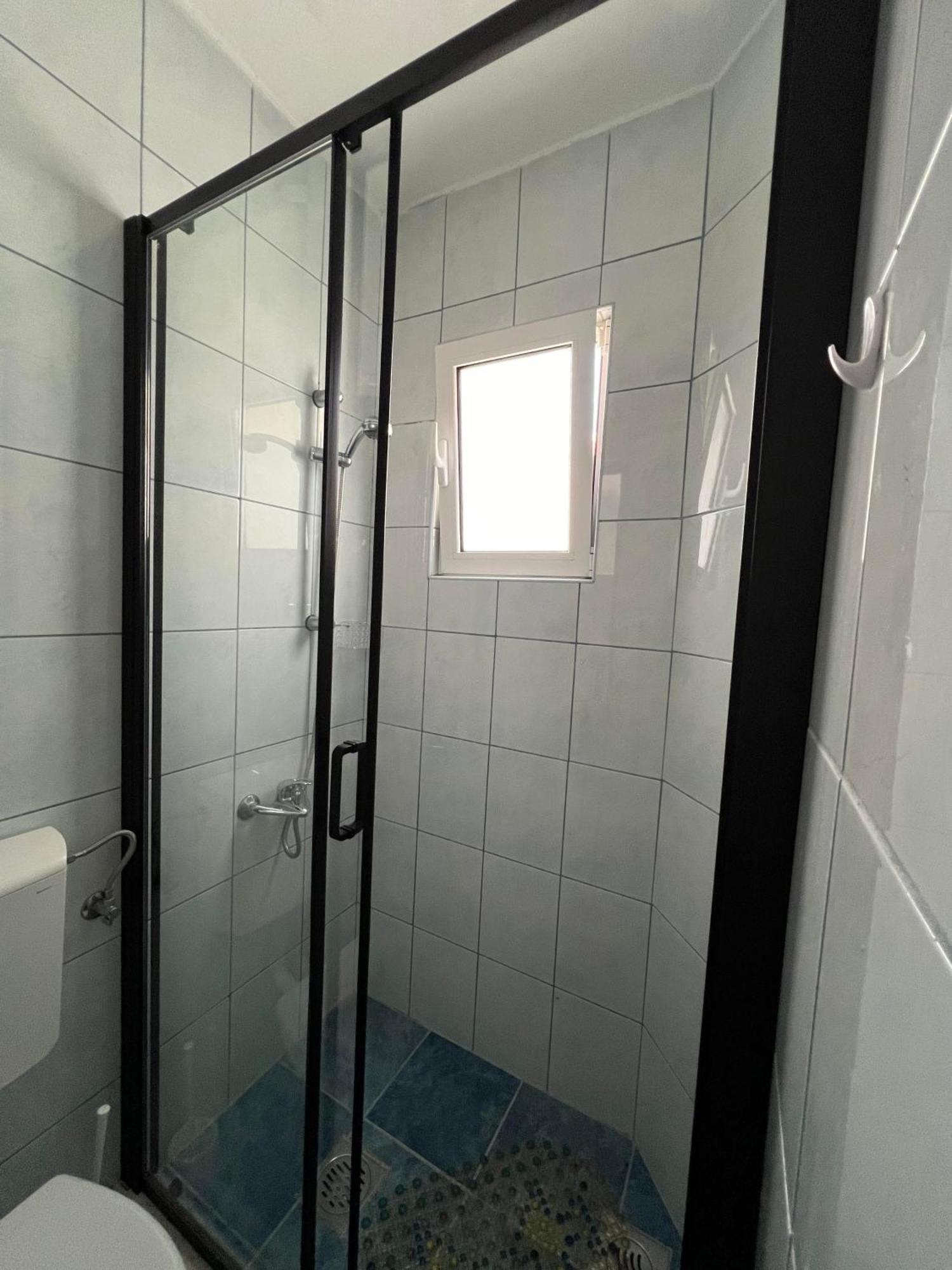 Apartments Fat E Jet - Pool & Breakfast Ulcinj Quarto foto